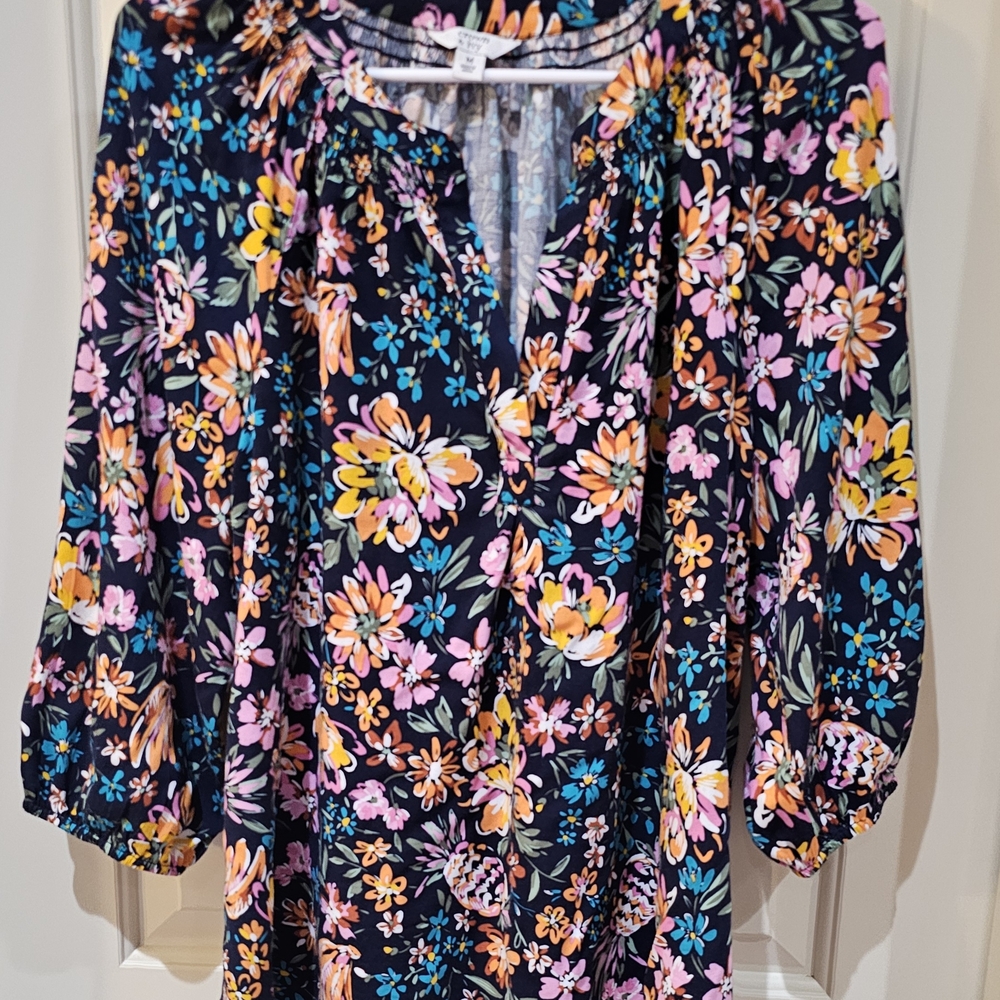 Crown & Ivy TOPS